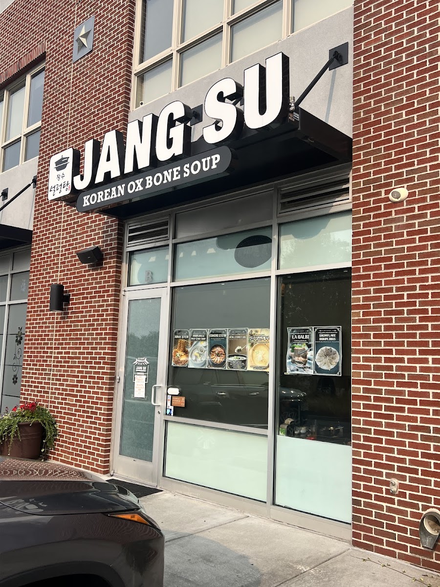 Jangsu Seolleongtang